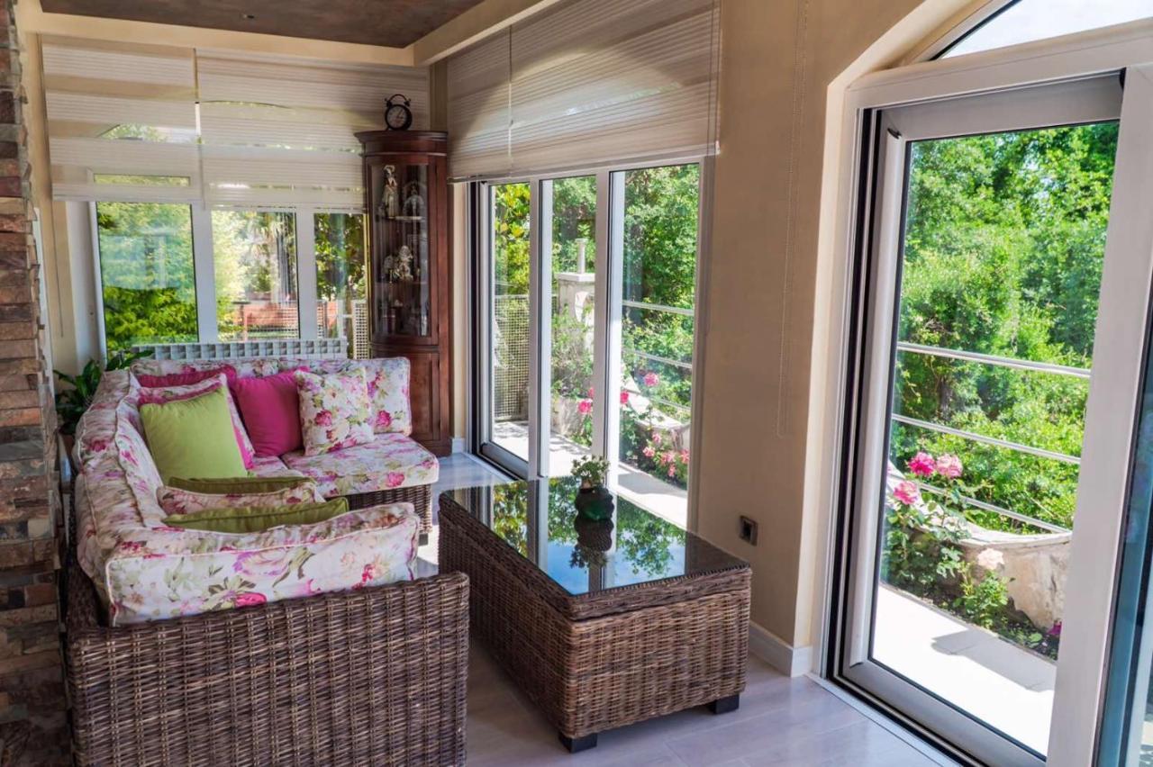 Dragana Villa *