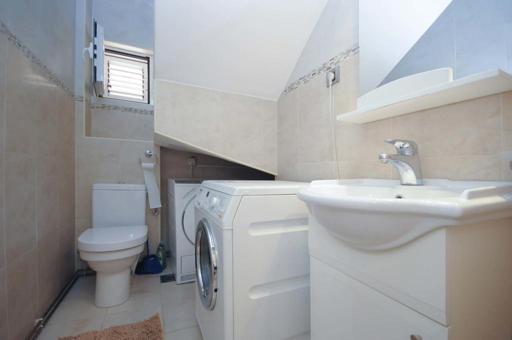 Dragana Villa *